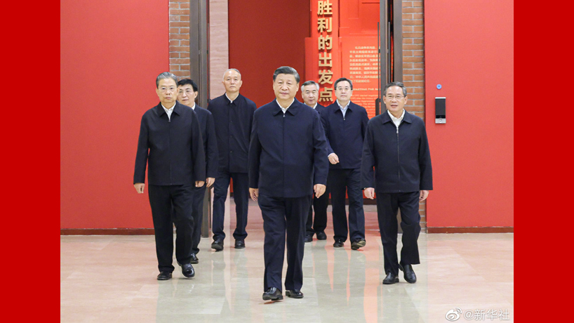 Xi encabeza visita de liderazgo del PCCh a antigua base revolucionaria de Yan'an