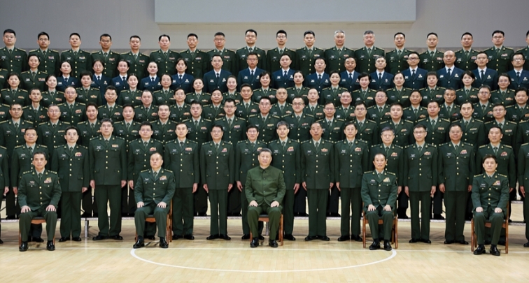 Xi enfatiza construcción de universidades médicas militares de clase mundial