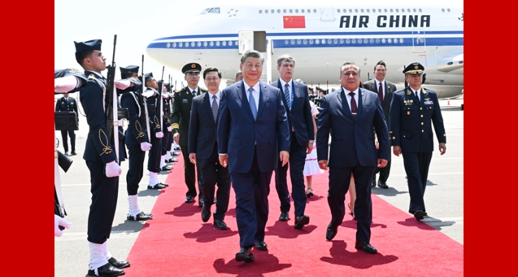 Xi llega a Lima para realizar visita de Estado a Perú y asistir a reunión de APEC