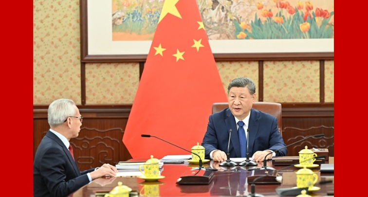 Xi escucha informe del jefe ejecutivo de RAE de Macao