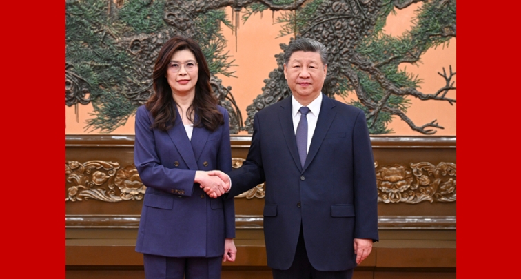 Xi se reúne con líder del KMT, Cheng Li-wun, en Beijing